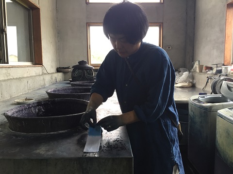 宝島染工さんの藍染喫茶